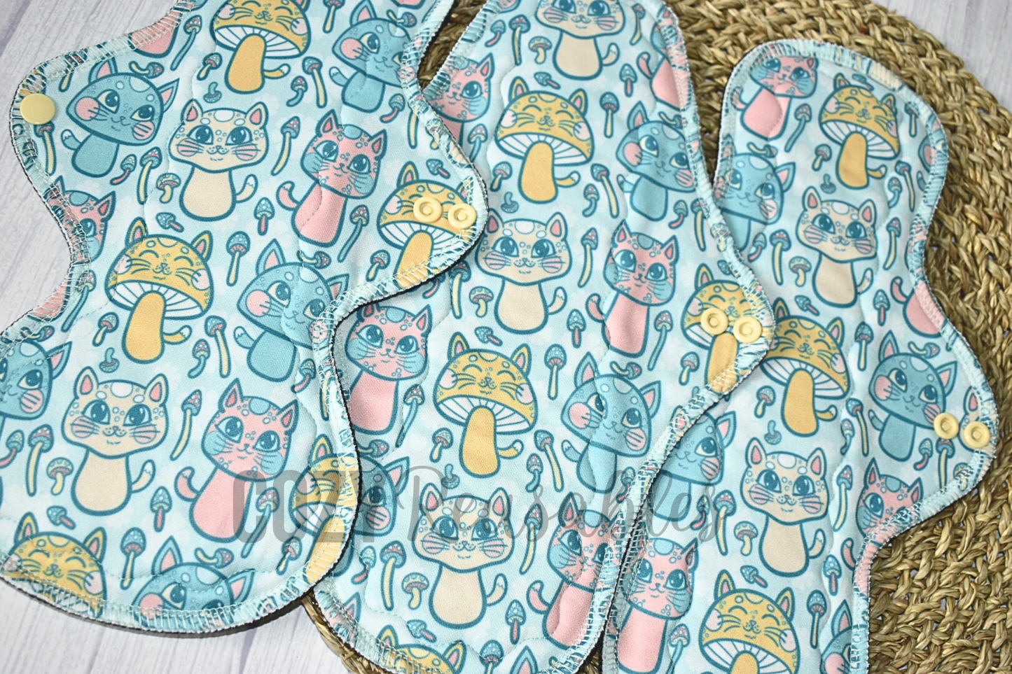 "Meow-shrooms" Serged Cloth Pad • Pique Topper • Wavy Stitched Core