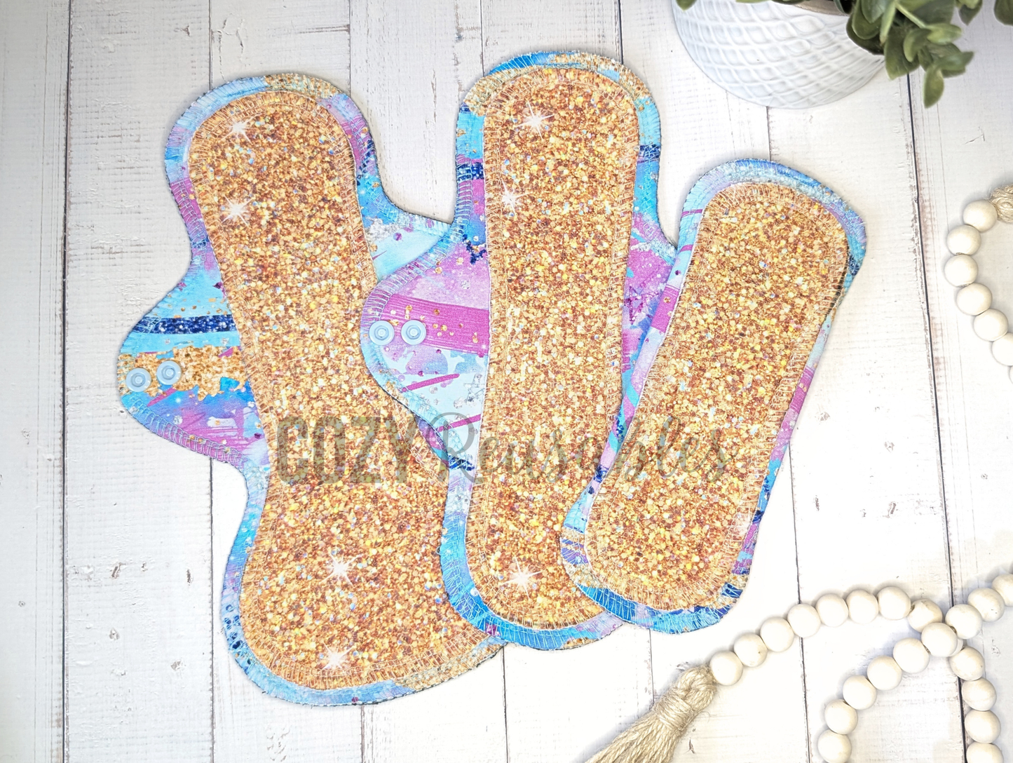 "Golden Glitter Dixie" Exposed Core Serged Cloth Pad - Cotton French Terry and Cotton Spandex Toppers