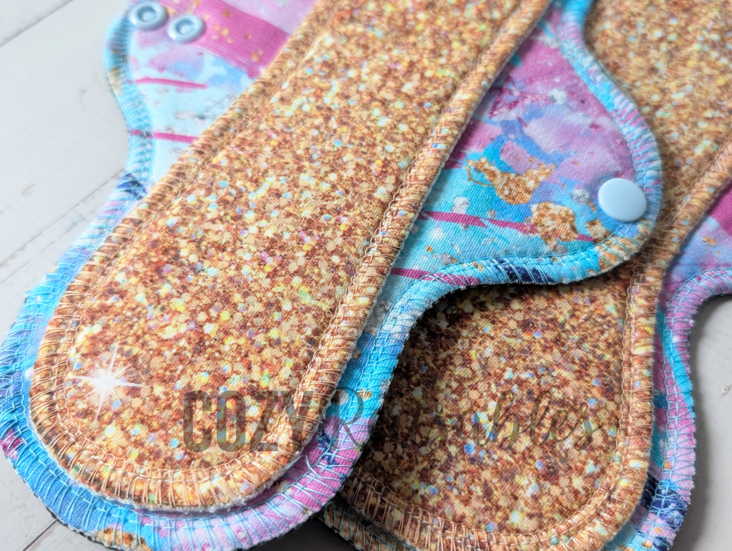 "Golden Glitter Dixie" Exposed Core Serged Cloth Pad - Cotton French Terry and Cotton Spandex Toppers