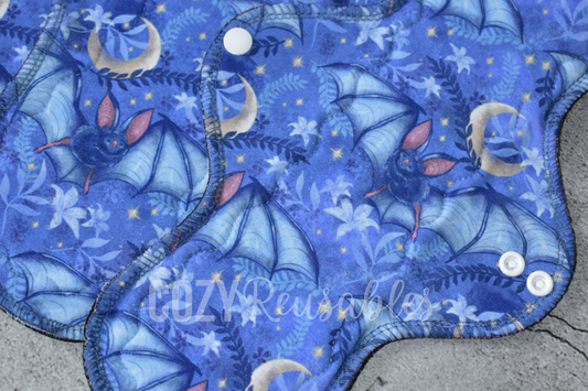 "Moonlit Flutter" Serged Cloth Pad •  Cotton Spandex Topper • Wavy Stitched Core
