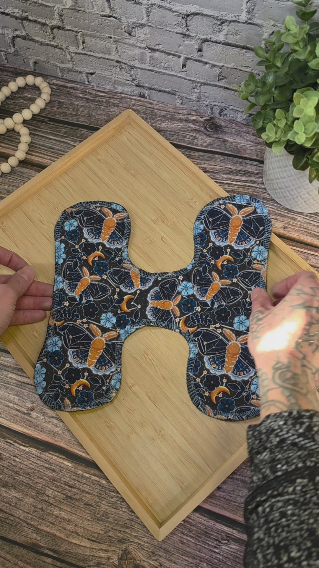 "Midnight Moth Glow" - NEW *H-STYLE* Snapless Cloth Pad - "Flip-to-Fresh" Liner Option! - Serged Edge