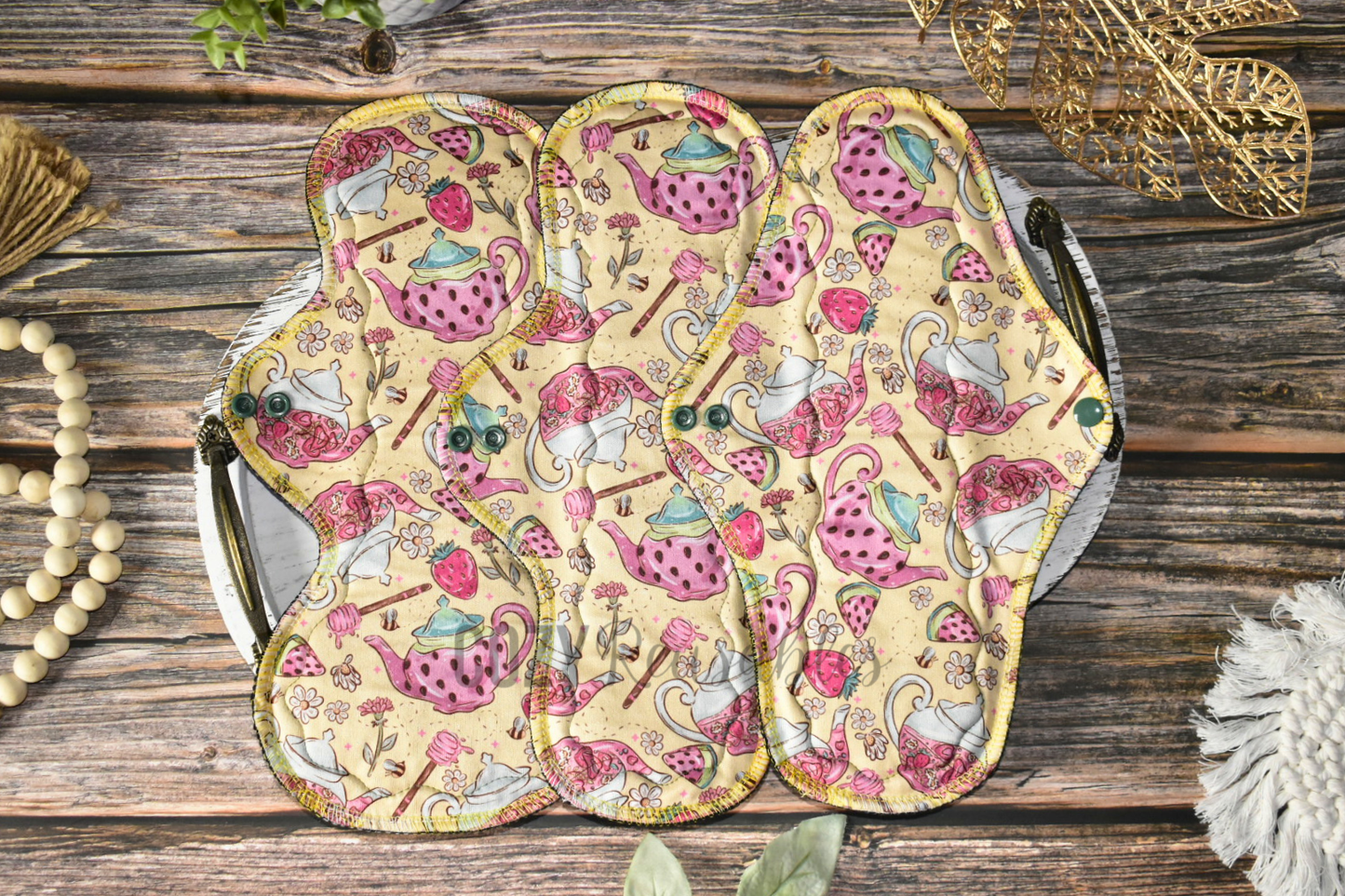 "Tea-berry Party"  Serged Cloth Pad •  Pique Topper • Wavy Stitched Core