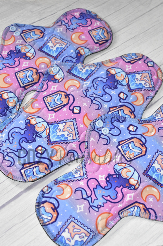 "Sunsoaked Wanderlust" Serged Cloth Pad •  Cotton Spandex Topper • Wavy Stitched Core