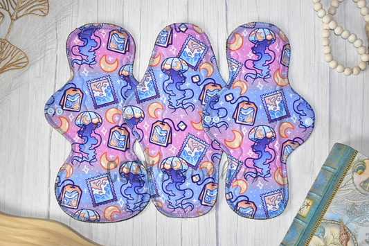 "Sunsoaked Wanderlust" Serged Cloth Pad •  Cotton Spandex Topper • Wavy Stitched Core