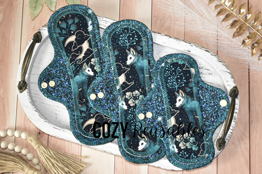 "Glitter Meadow" Exposed Core Serged Cloth Pad - Cotton Spandex Toppers