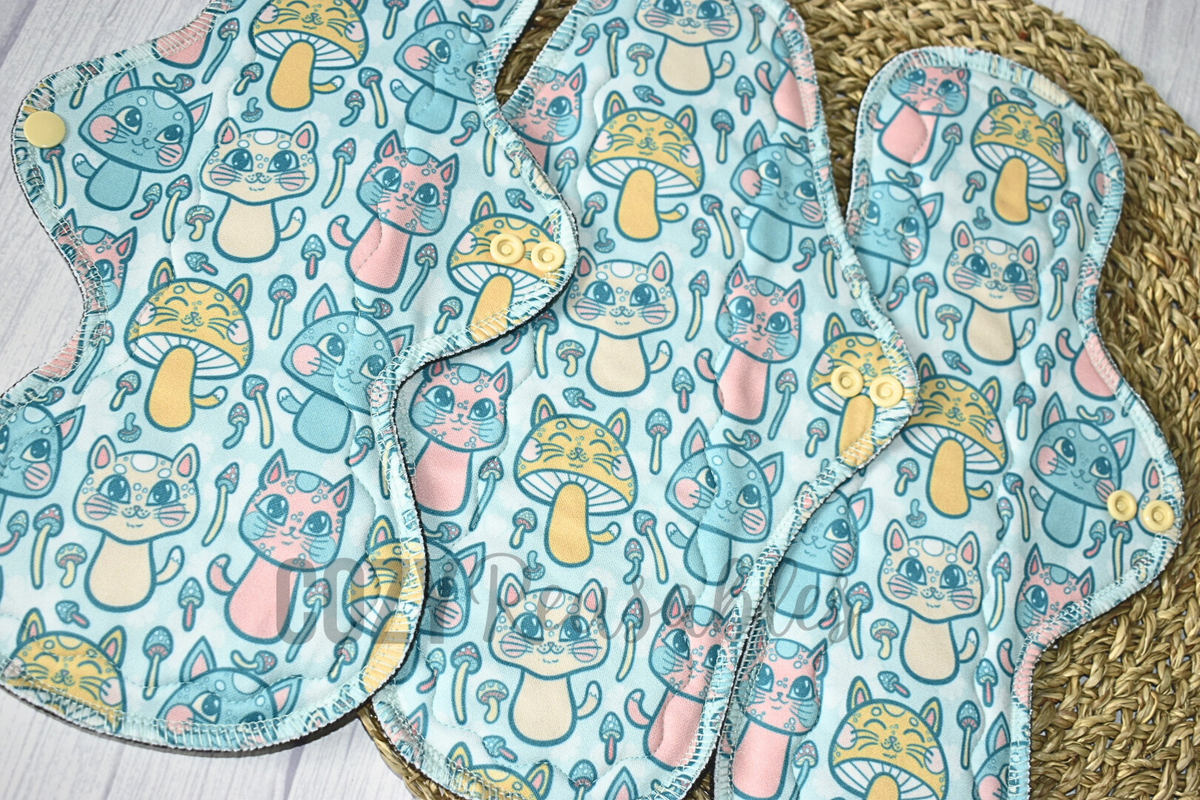 "Meow-shrooms" Serged Cloth Pad •  Pique Topper • Wavy Stitched Core