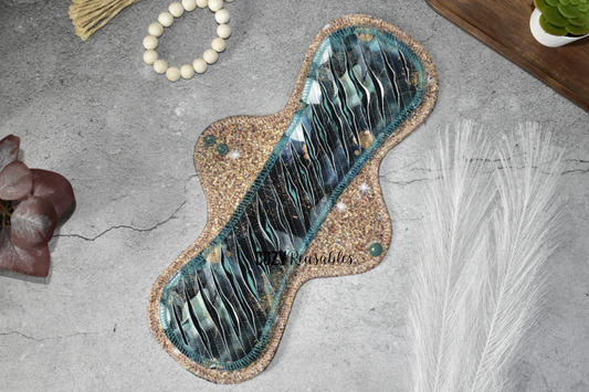 GUSHER "Botanical Stardust" Exposed Core Serged Cloth Pad - Cotton Spandex & Flannel Toppers